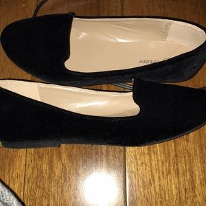 Black Velvet size 8 flats worn once